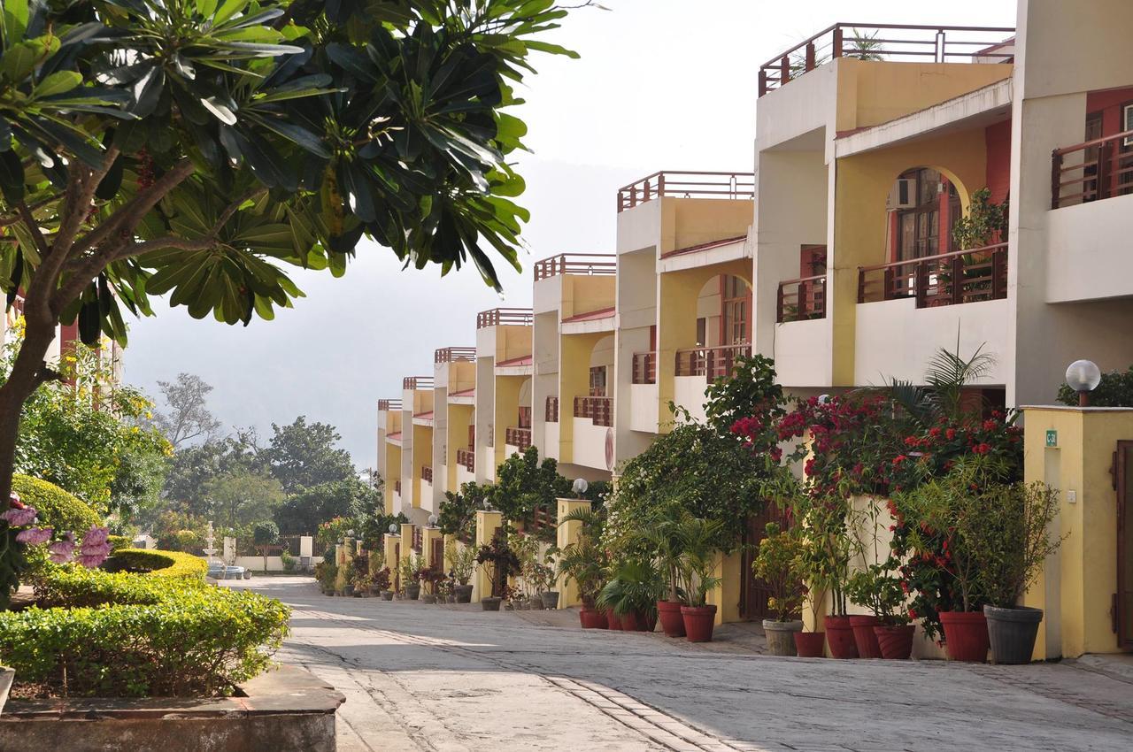 Ganga Vatika Ayurveda Bhavan Rishikesh Exterior photo